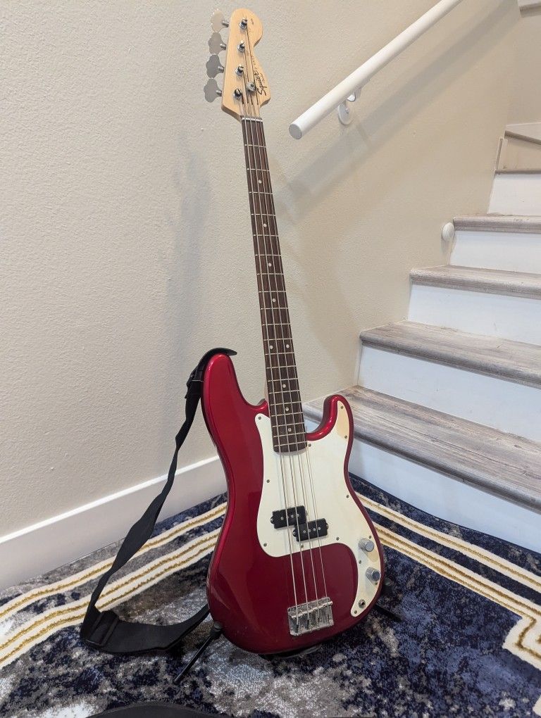 Fender Squier P-Bass Vintage GUITAR