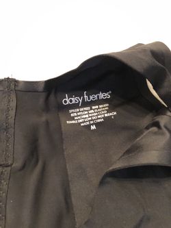 Body Shaper Daisy Fuentes Wear Your Own Bra Bonded Bodysuit for Sale in St.  Louis, MO - OfferUp