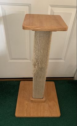 FREE— Cat Scratching Post