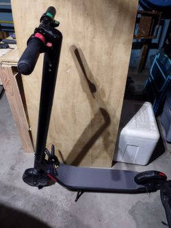 Segway Ninebot ES4 Electric Scooter