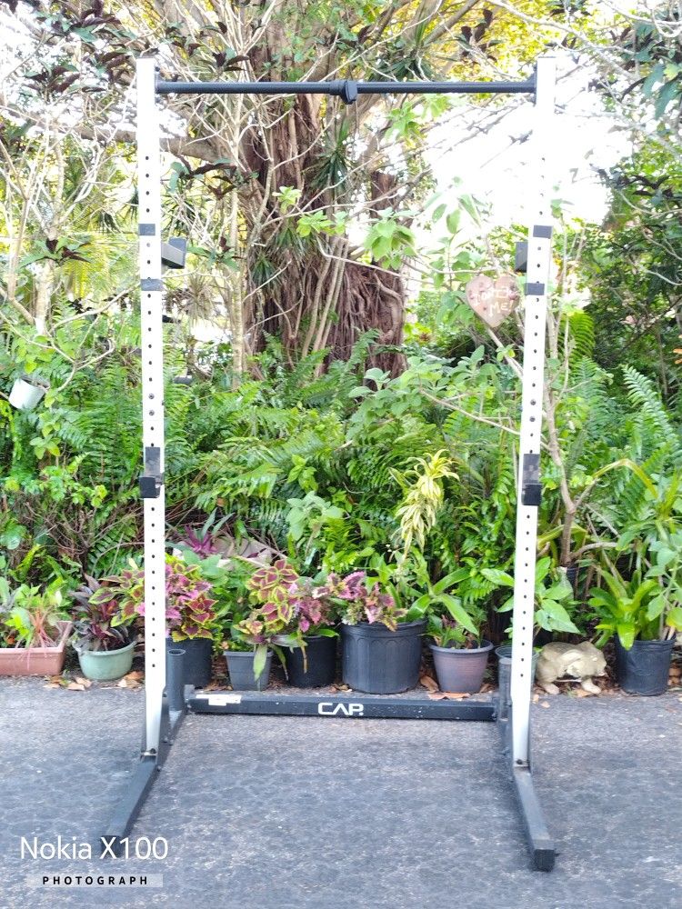 CAP : BENCH / SQUAT RACK