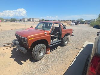 BRONCO FULL SIZE 1984 351W 4 SPEED