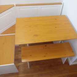 Kitchen Table Nook