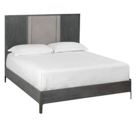 SUNPAN Keldon Queen Bed – Belfast Heather Grey $2,600 Retail (Mattress NOT Included)