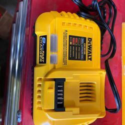 Dewalt Fast charger 