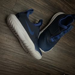 Used nike flex runner $15