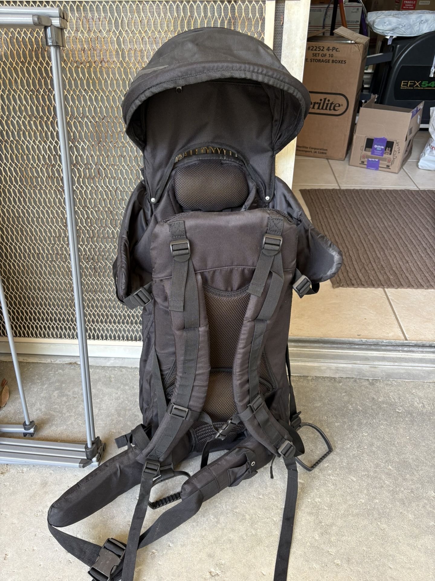 Bentoli M" brand backpack-style child carrier
