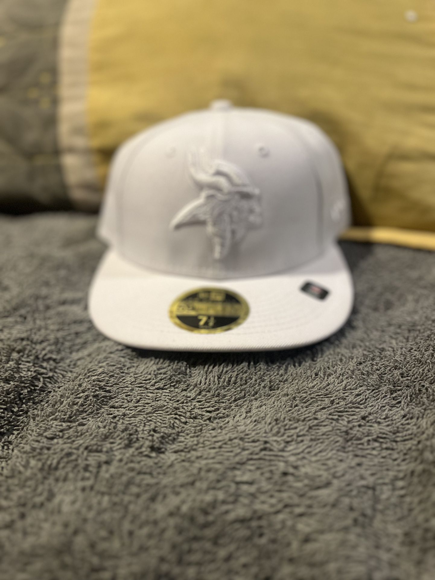 Men's New Era Minnesota Vikings White on White 59FIFTY Fitted Hat