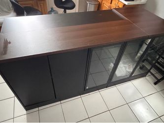 Kitchen island