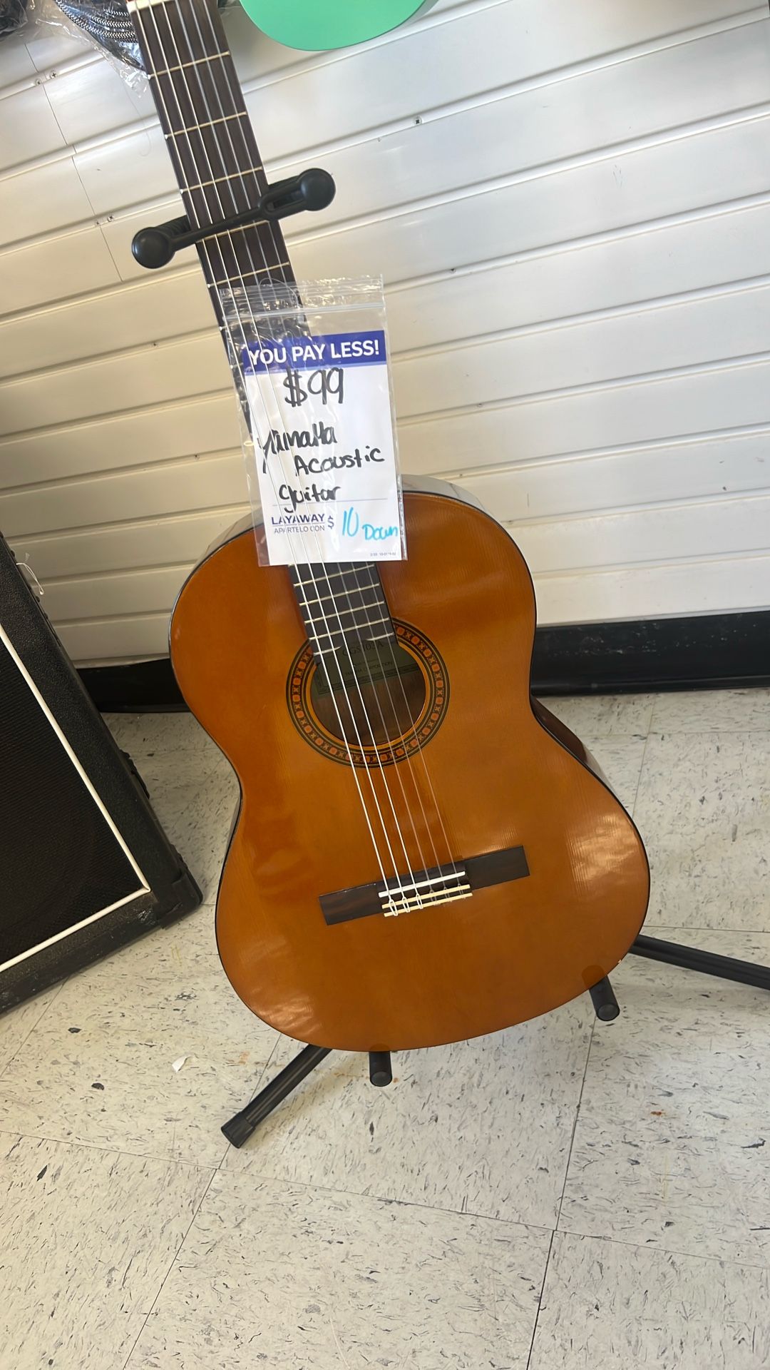 Yamaha Acoustic Guitar