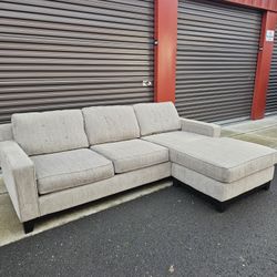 *Free Delivery *  sectional sofa L. Couch 
 brand Jonathan Louis