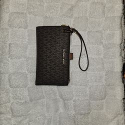 Michael Kors Adele Logo Smartphone Wallet