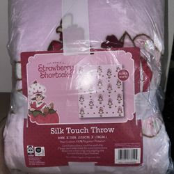 Strawberry Shortcake Throw