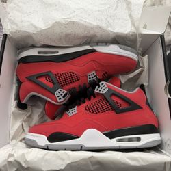 Jordan 4’s Size 12 