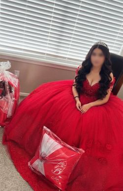 ❤️ Red Quinceañera Dress – Complete Set w/ Hoop Skirt (Cage), Tiara & Accessories