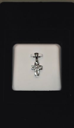 ✝️ Tiny Cross Moissanite Pendant