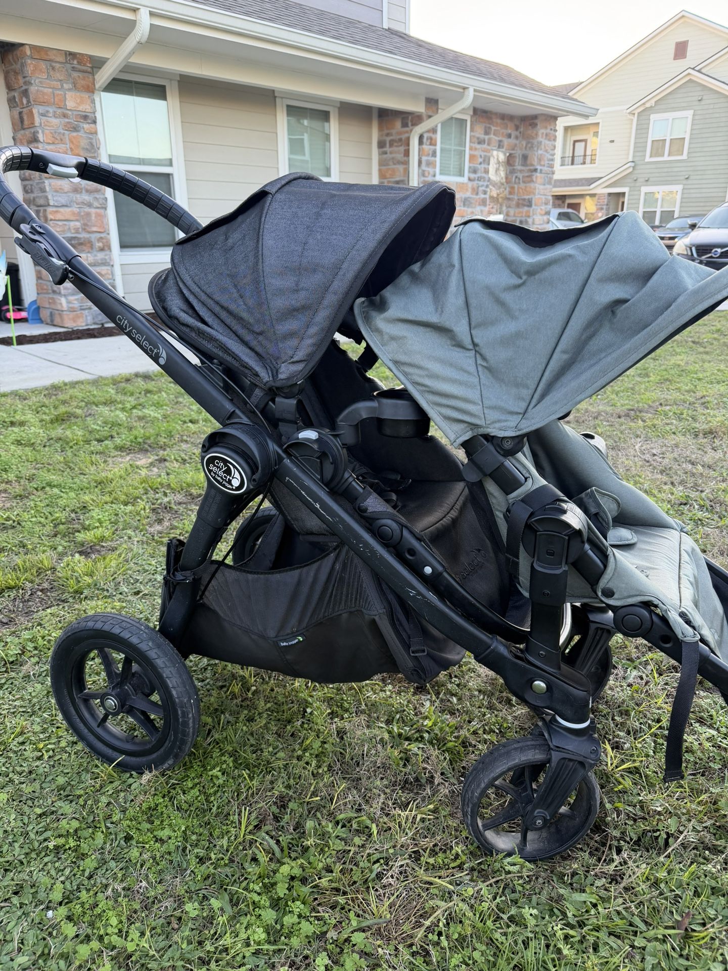 Baby Jogger City Select Double Stroller – Good Condition