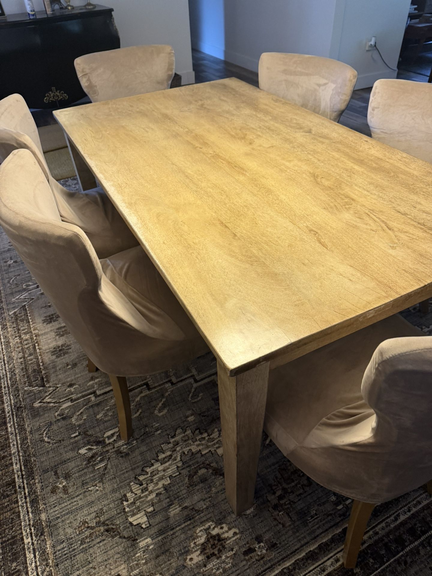 Dinner Table And Six Chairs 