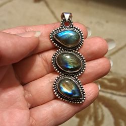 🪬 Handmade | Labradorite Pendant 🪬