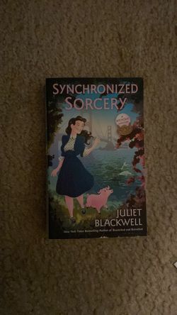 Synchronized Sorcery by Juliet Blackwell Paperback
