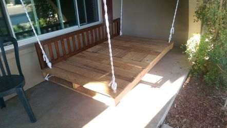 Patio bed swing