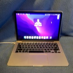 MacBook Air - Like New