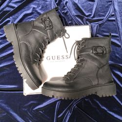 Guess boots