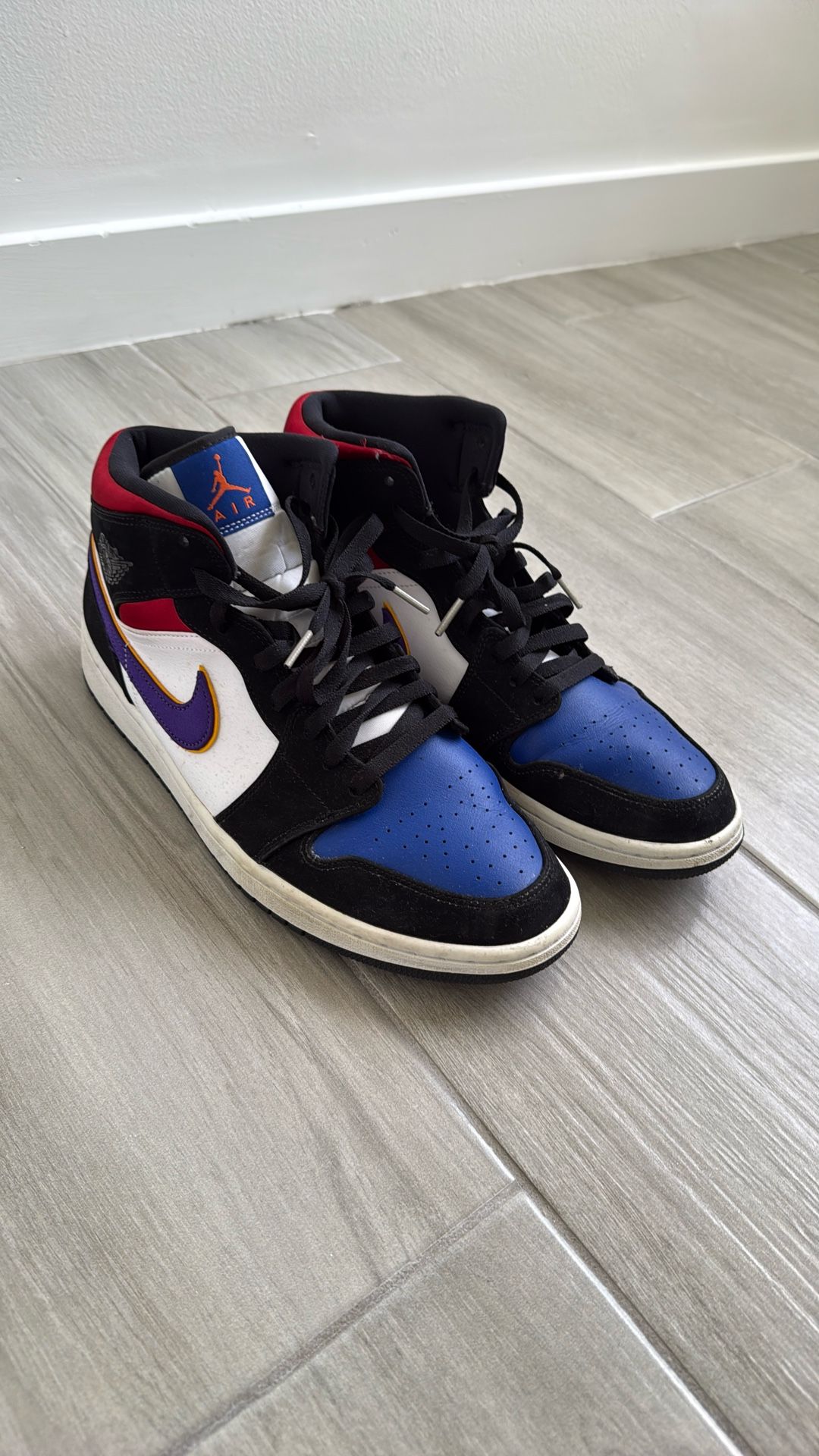 Air Jordan 1 Mid ‘Rivals’
