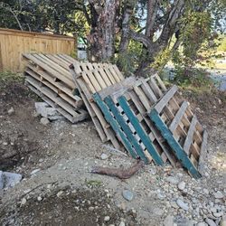 FREE PALLETS