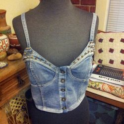 Lg/Med /Sm Clean! denim jackets  Prices Range $20/$29