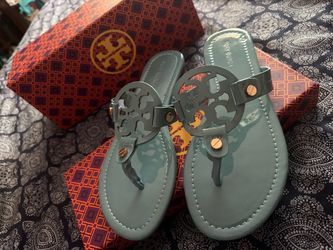 Tory Burch light green size 39