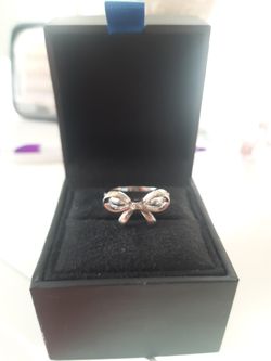 925 STERLING SILVER Ring WITH A REAL SMALL DIAMOND In The CENTER, Size 6 Never Used