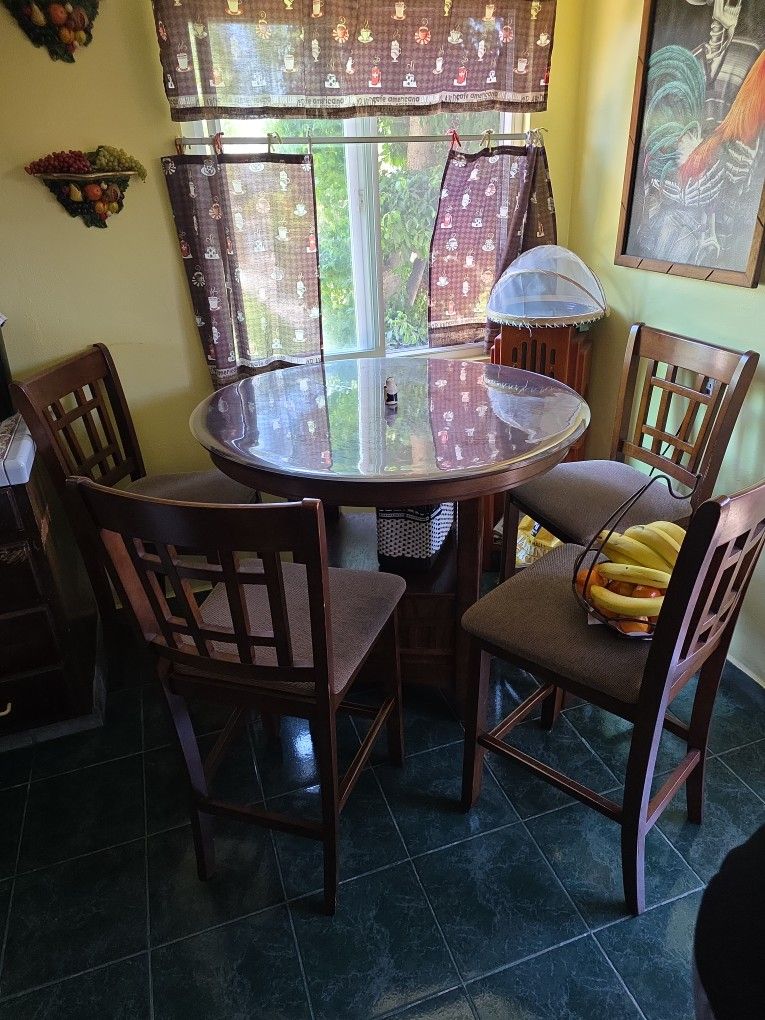 Diner Table