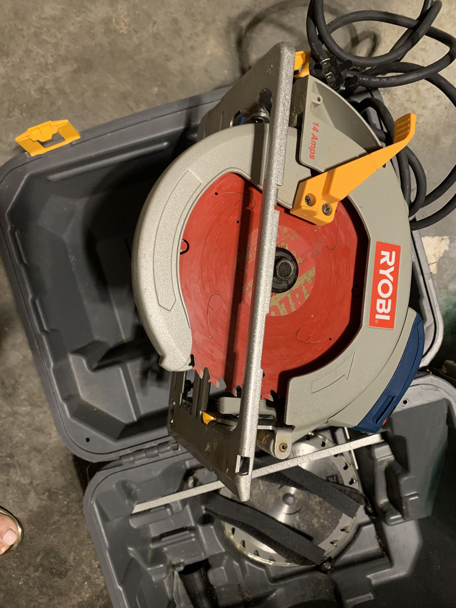 Ryobi #CSB140LZ Corded 7 1/4 12v Circular Saw