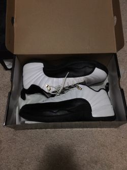 Jordan 12s taxi lows sz10