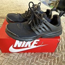 nike Presto Grade School size 7