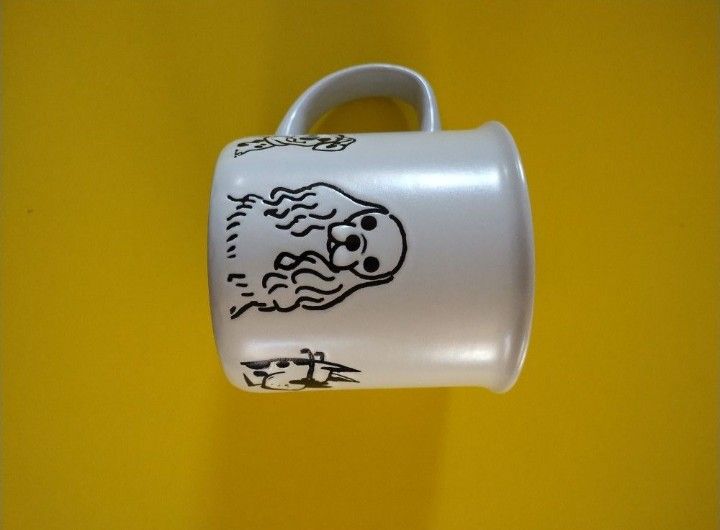 Dog Mug New $2