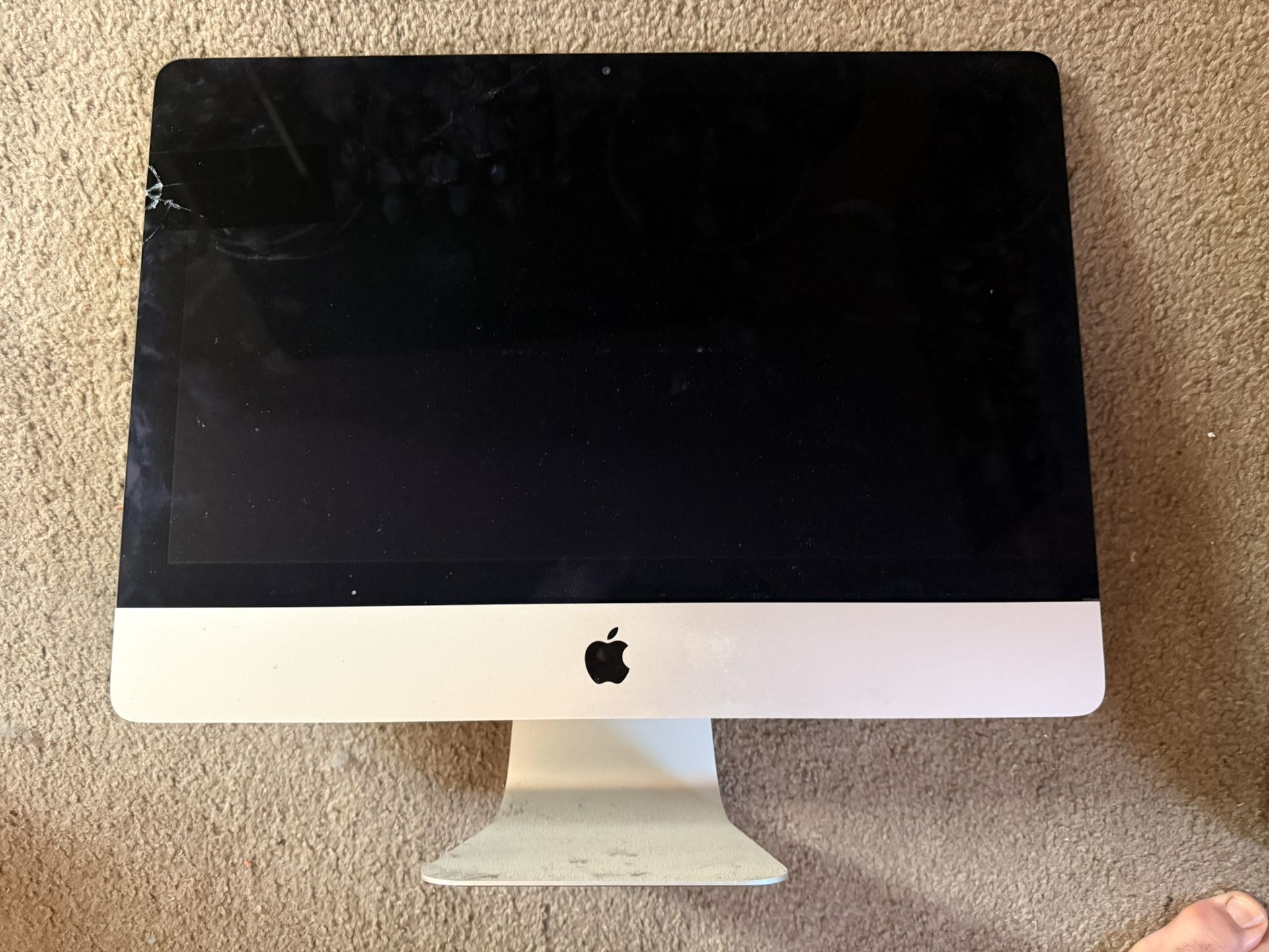 ** For Parts ** Apple Mac Computer