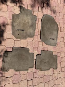 2011 Toyota Rav 4 floor mats