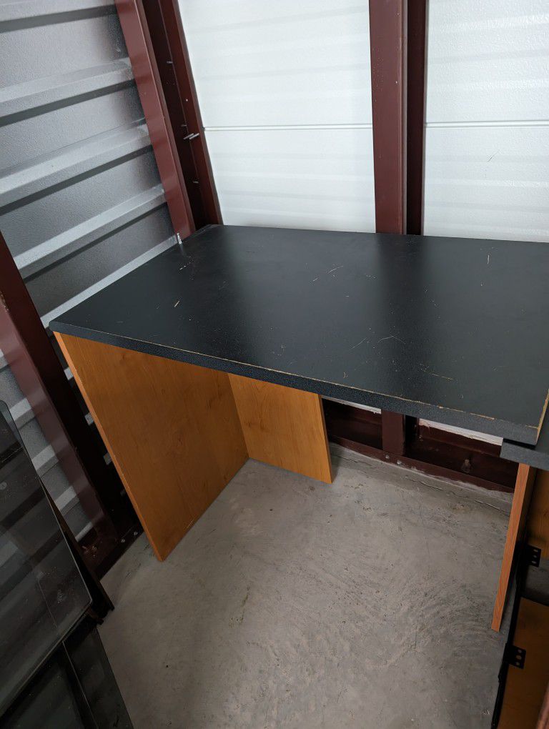 L-shaped Desk, Black