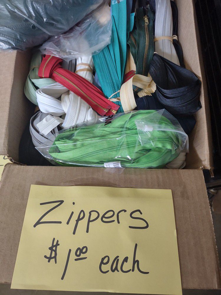 Brand New Zippers.  Various Colors And Sizes.  Each For $1 Or A Great Deal On The Entire Box!!