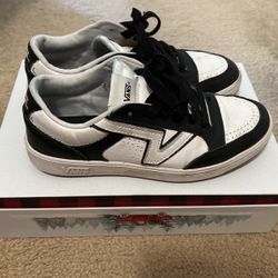 Vans Lowland ComfyCush Leather Shoe - 6.5 Men, 8 Women