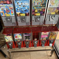 Toy Capsule Vending Machine (Full Rack)  