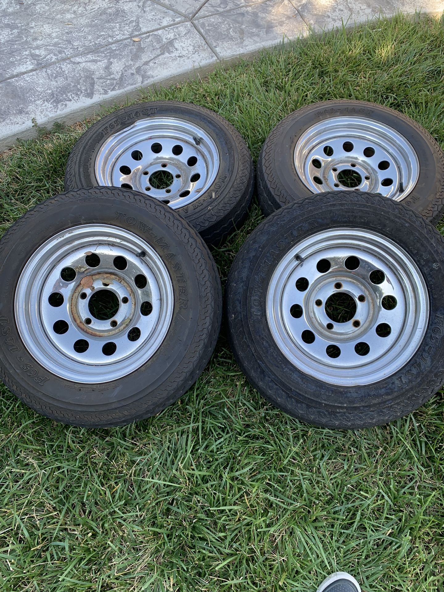 Trailer wheels and tires five lug