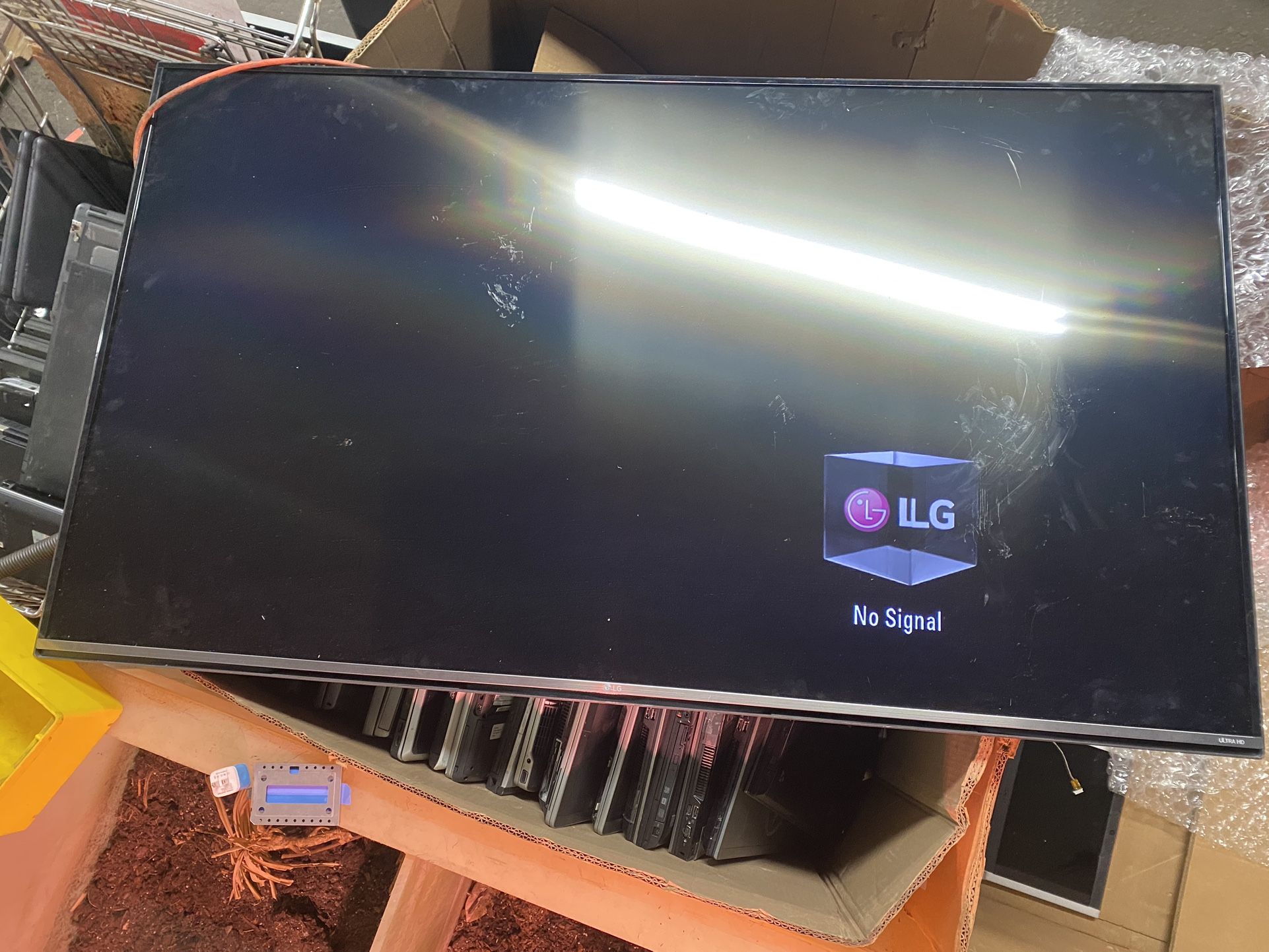 LG 65” Tv UHD 600
