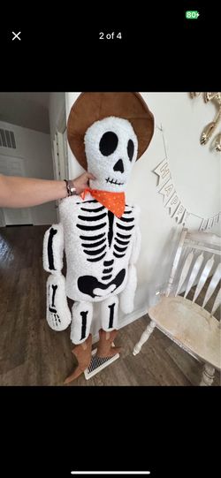 Skeleton Pillow 5ft