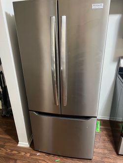 Frigidaire sale moving!