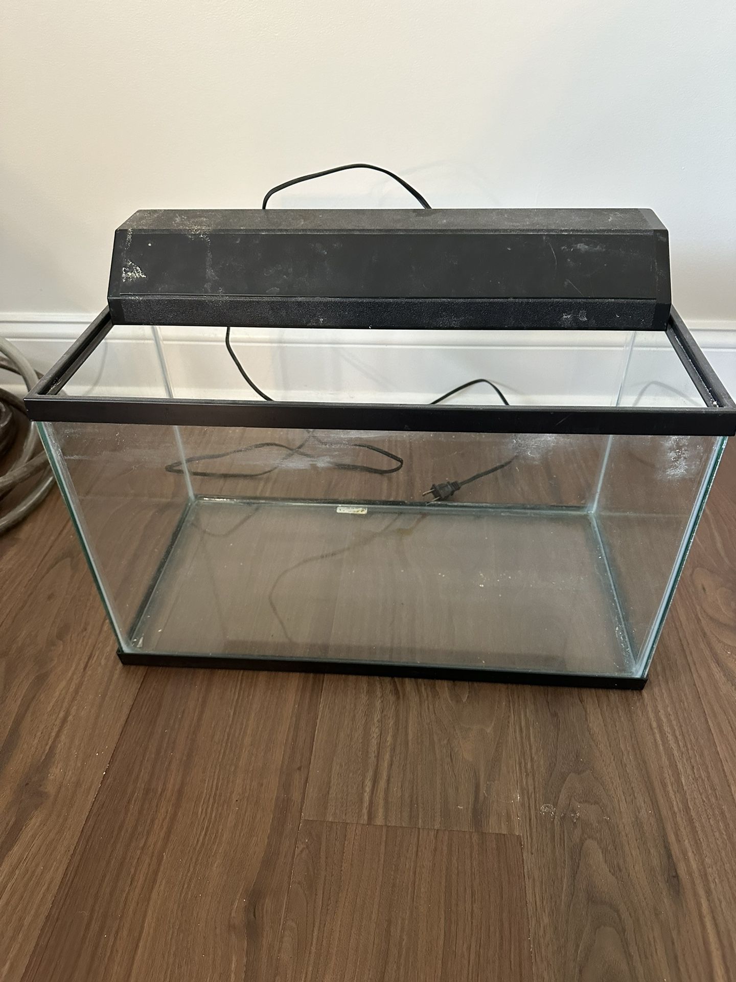 10 Gallon Aquarium/Terrarium Tank
