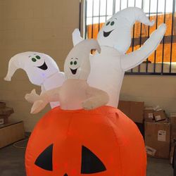 Halloween Inflatable Decor, Ghost Pumpkin Blow Up Yard Decoration with Easy Setup, for Outdoor Garden Lawn Party