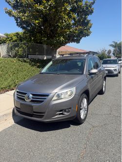2009 VOLKSWAGEN TIGUAN SE